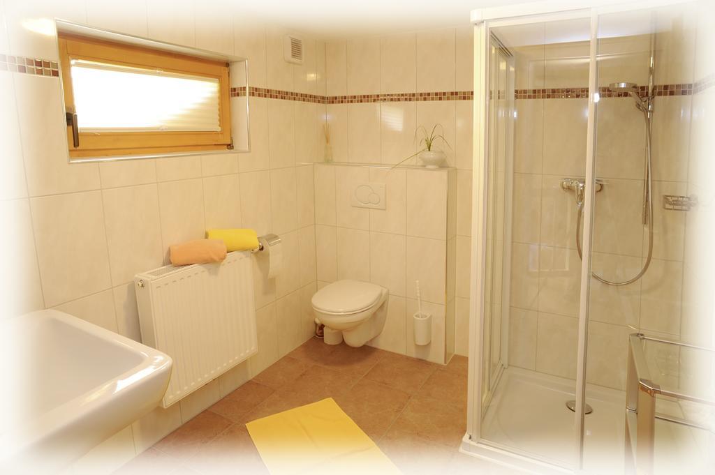 Haus Schoenlechner Gaschurn Kamer foto